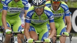 I ciclisti professionisti del Team Liquigas al lavoro Il Gruppo Doimo è partner della squadra e del Giro d’Italia