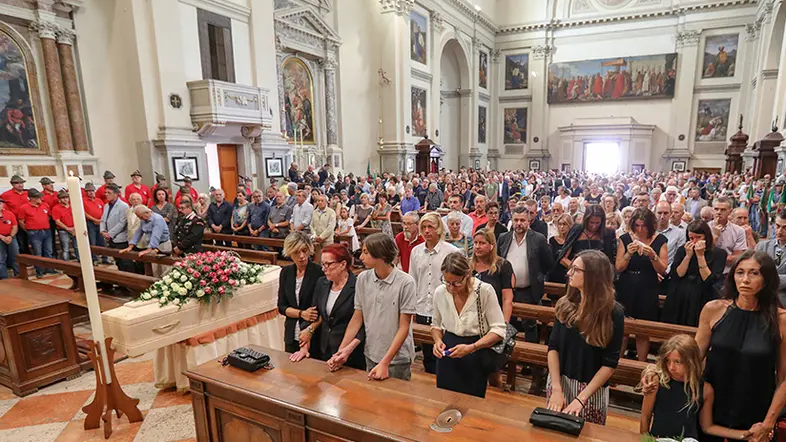DeMarchi Crespano Del Grappa funerale di Lorenzo Rampin