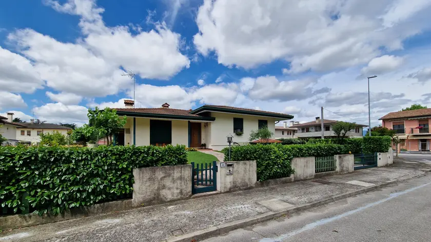 La casa degli anziani coniugi rapinati