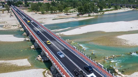 Borin Ponte Della Priula ponte restaurato sul fiume Piave