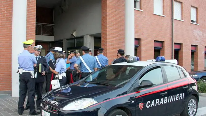 Doro Castelfranco operazione carabinieri finanza e polizia municipale anti prostituzione alle Logge Doro Castelfranco alba controlli carabinieri finanza e vigili anti prostituzione