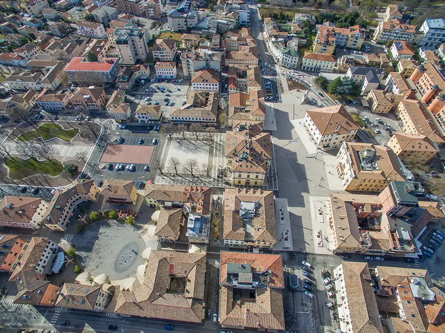 Borghesi Montebelluna riprese con drone sopra la nuova piazza Mazzini