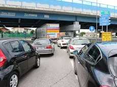AGOSTINI AG.FOTOFILM TREVISO TANGENZIALE CHIUSA X LAVORI PISTA CICLABILE, IN FOTO TRAFFICO ROTONDA DI S. GIUSEPPE