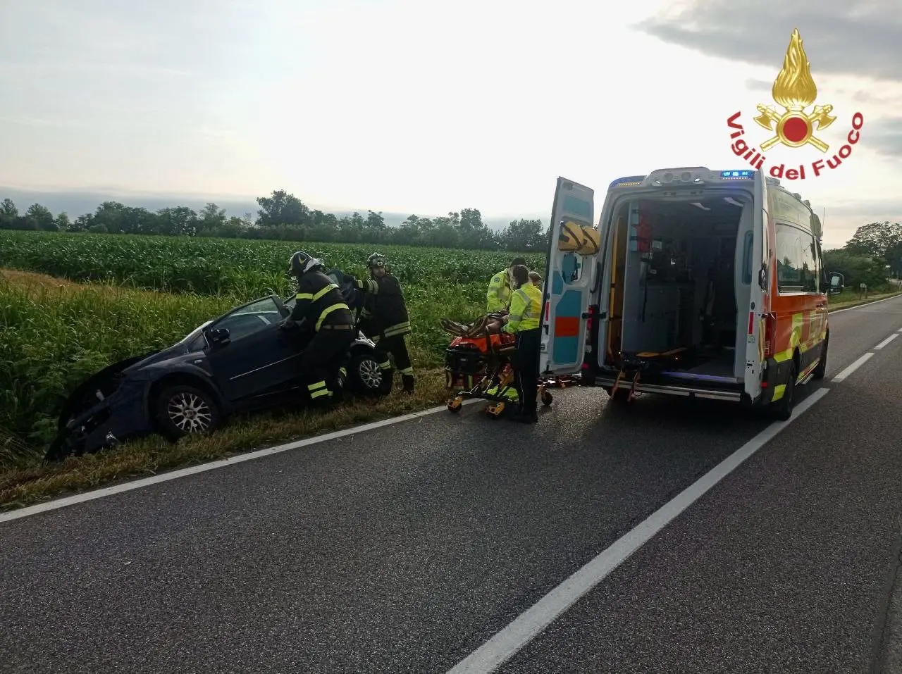 Le operazioni di soccorso sul luogo dell'impatto