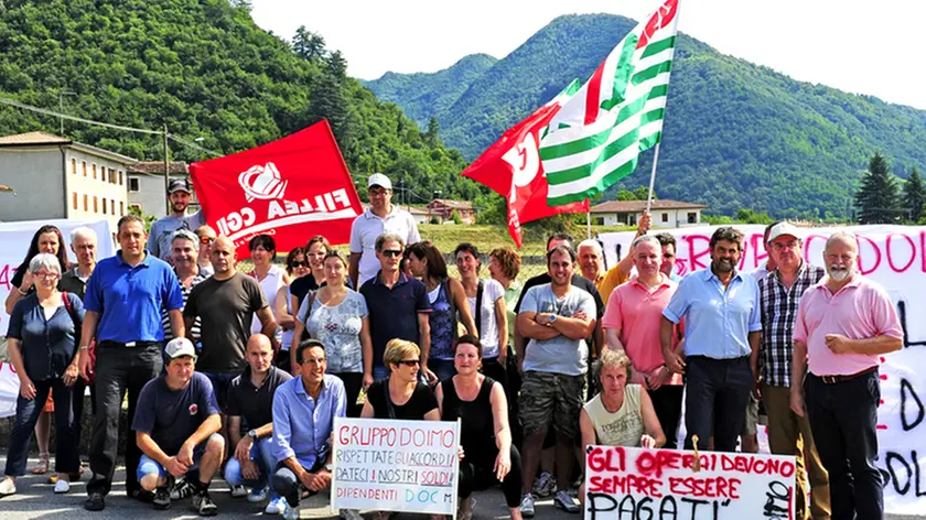 Guerretta, Follina, Manifestazione operai DOC MOBILI.