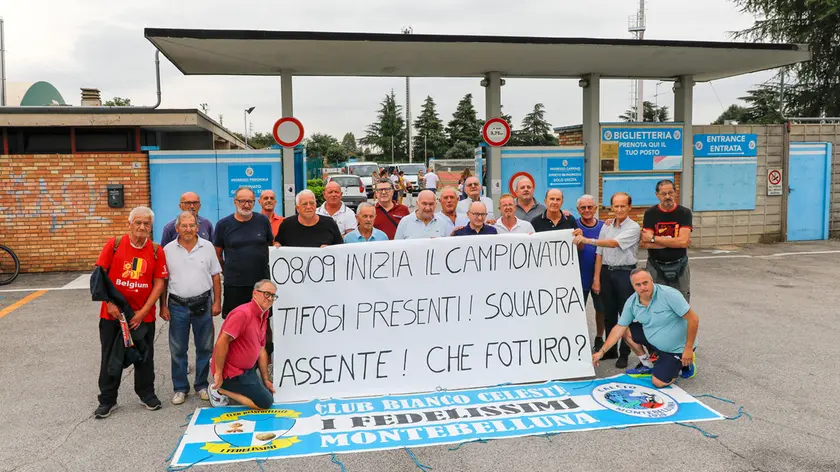 La protesta dei tifosi del Montebelluna