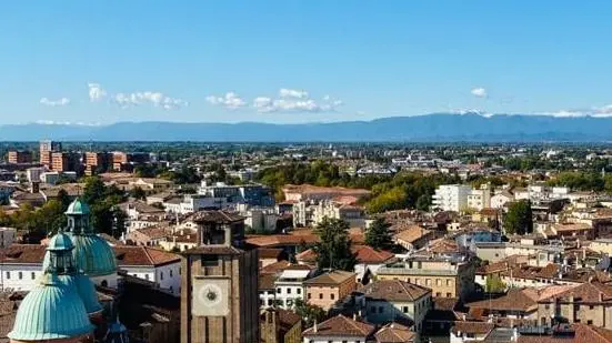Una veduta aerea del centro di Treviso