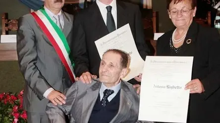 PASSRINI TREVISO PREMIAZIONE FESTA DELLA REPUBBLICA CAVALIERI IN FOTO GIOVANNI E ANTONIO RIGHETTO CAVALIERI DELLA REPUBBLICA