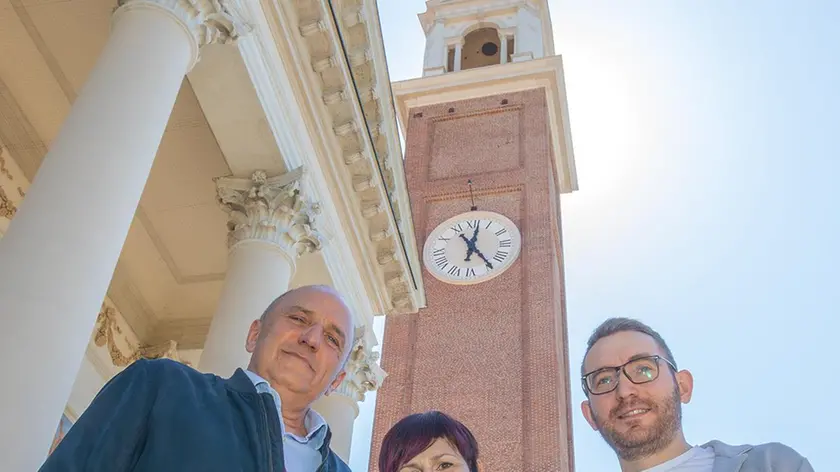 L’architetto Lizza con gli ingegneri Gambarotto, a sinistra, e Fabian (Foto Macca)