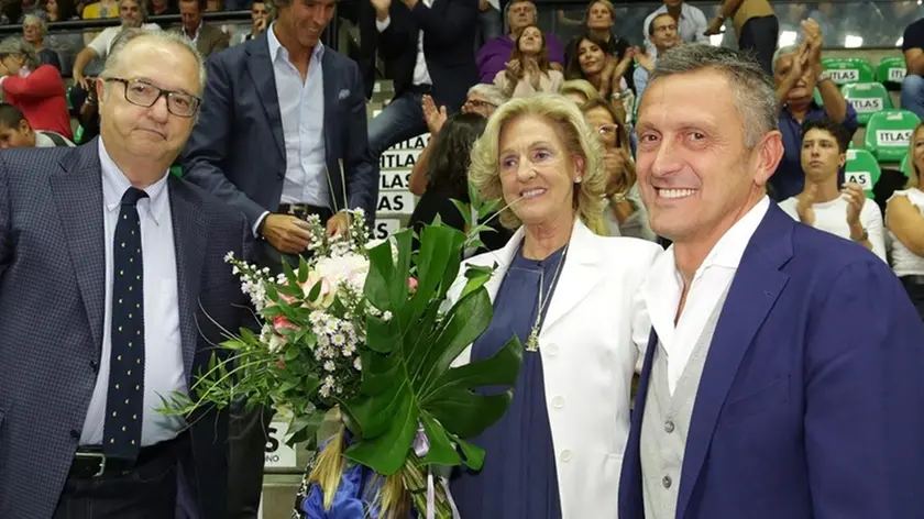 guerretta agenzia foto film villorba treviso basket amichevole con fenerbache in foto