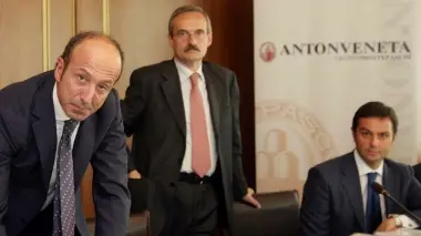 ADDIO Massimo Tussardi e Giuseppe Menzi. A destra Vigni e Mussari