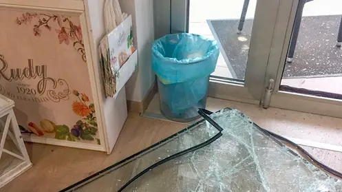 DeMarchi Borso furto pizzeria/negozio Gli Orizzonti sfondata vetrata