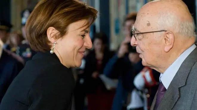 Il Presidente della Repubblica Giorgio Napolitano con Michela Cescon, nel corso della cerimonia di presentazione dei candidati ai Premi "David di Donatello" per l'anno 2012 , Roma 3 maggio 2012. (Foto di Paolo Giandotti - Ufficio per la Stampa e la Comunicazione della Presidenza della Repubblica)