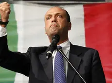 Il segretario del PDL Angelino Alfano durante il suo intervento al convegno del PDL a Cortina d'Ampezzo, questa mattina 18 settembre 2011. Il segretario del PDL Angelino Alfano durante il suo intervento al convegno del PDL a Cortina d'Ampezzo, questa mattina 18 settembre 2011. ANSA/ANDREA SOLERO SOLERO LUCIANO/