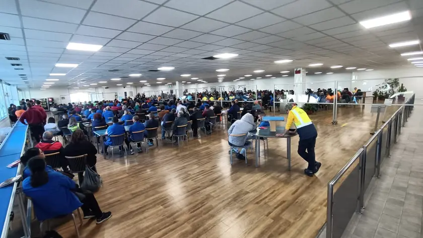 Un'assemblea dei lavoratori all'Electrolux di Susegana