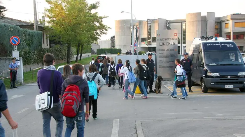All'Einaudi un docente è stato licenziato dal preside