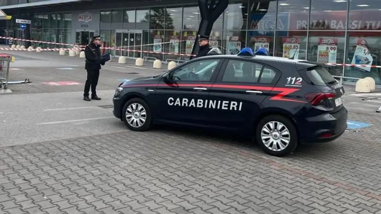 I carabinieri intervenuti al Mega di Piavon