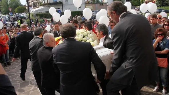 ALLEGRANZI CHIARANO FUNERALE MATTEO CARRER