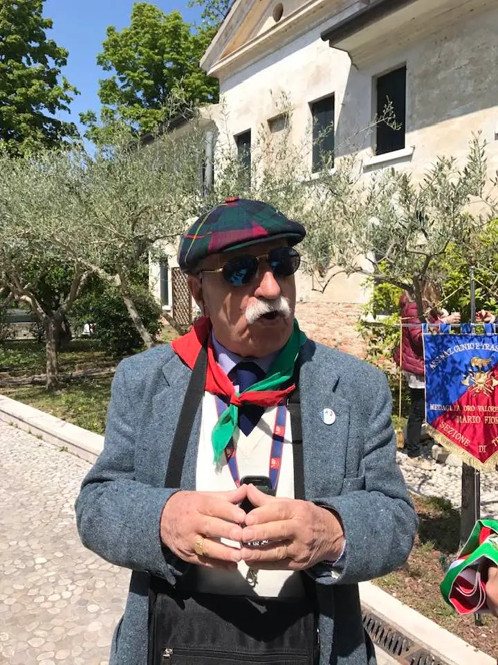 Tettè in una foto