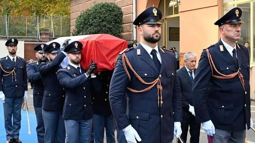 L'arrivo della salma alla camera ardente