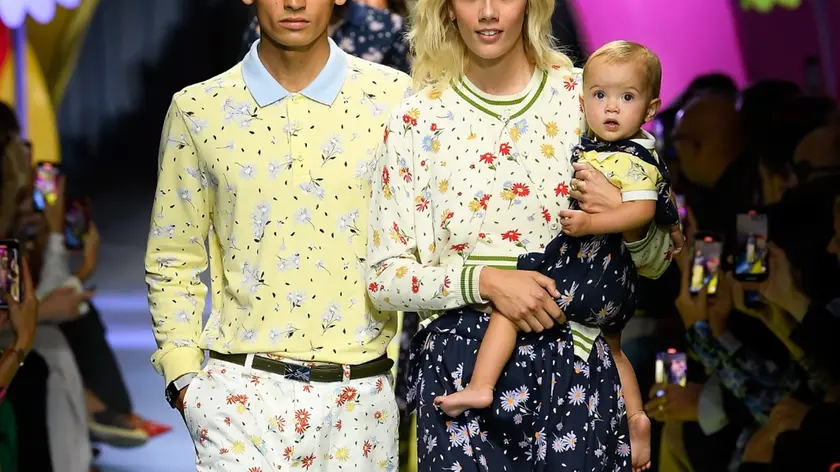 Tre modelli per Benetton sulla passerella della Settimana della Moda di Milano
