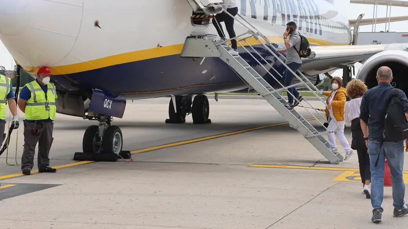La partenza di un volo Ryanair dalla pista dell’aeroporto Canova di Treviso, che negli ultimi mesi ha registrato flussi turistici pre-Covid