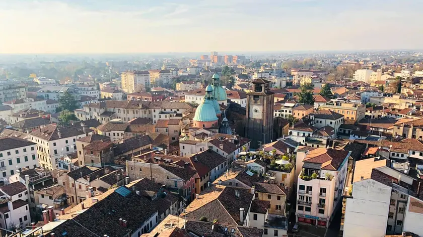 Treviso aumenta il numero di abitanti, ma sono single e anziani
