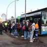 Autobus Mom ad una fermata
