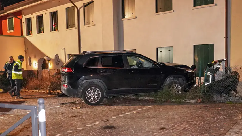 Artico Montebelluna via Giotto incidente uscita autonoma