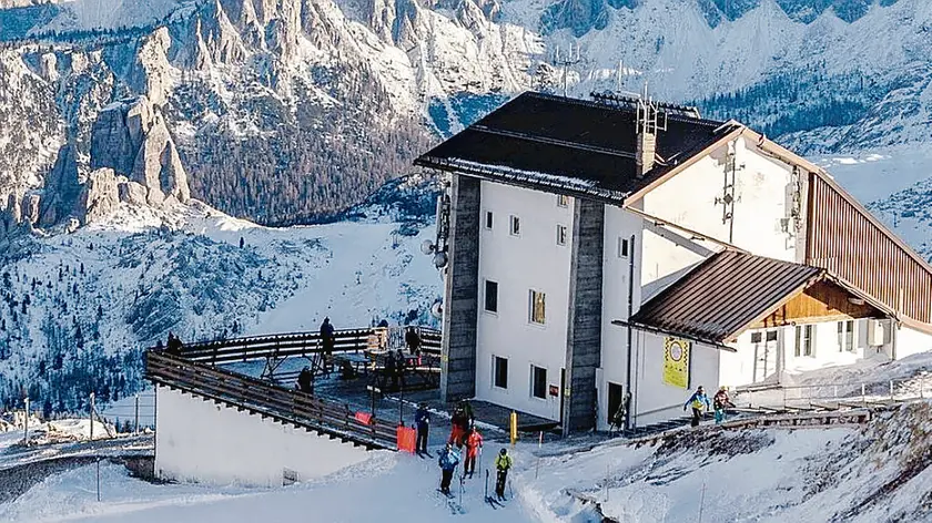 Il rifugio Lagazuoi a 2.732 metri dove arriveranno eventi del Consorzio del Prosecco Superiore Docg