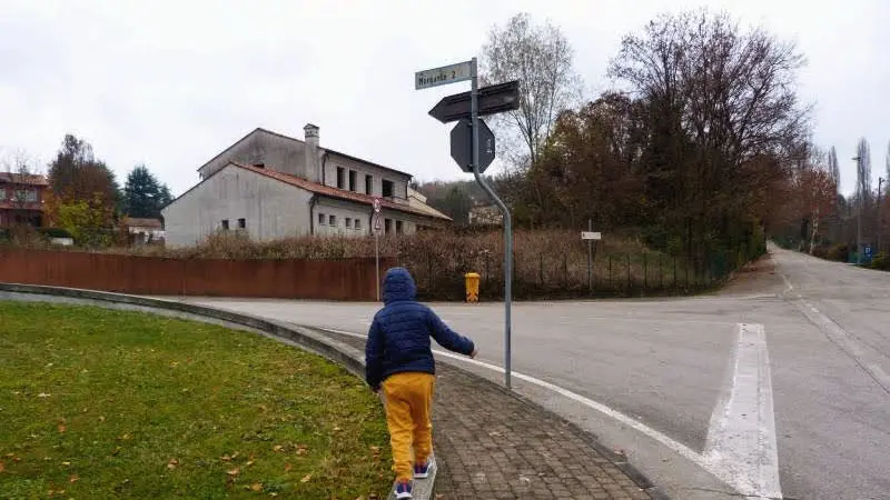 Andiry è tornato ad avere una vita normale grazie ai vicini di casa