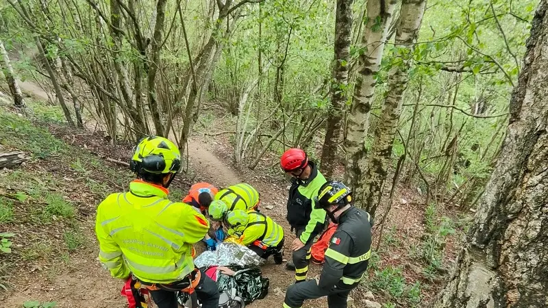 Un intervento del Soccorso alpino. Una donna di Loria è stata soccorsa domenica primo ottobre