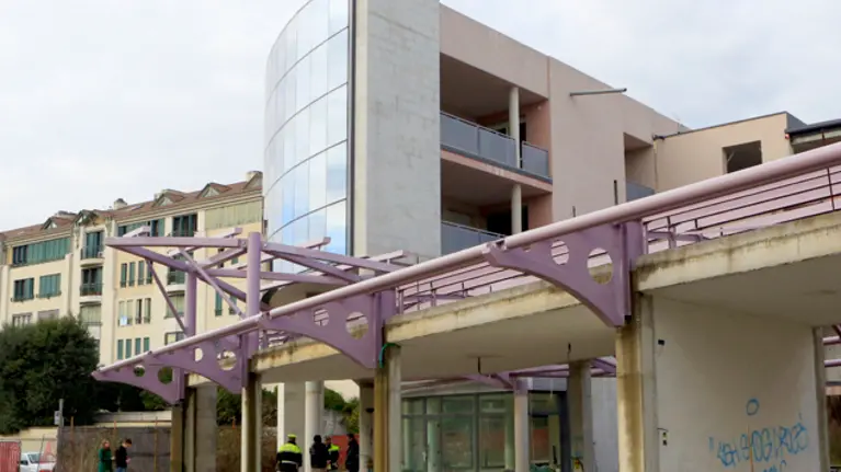 Borin Conegliano via Vespucci in cantiere condominio trovato uomo morto