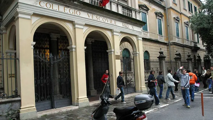 CONTROLLO POLIZIA AL PIO X