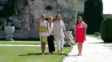 Da sinistra la contessa Caterina di Collalto, la madre principessa Trinidad, le sorelle Giuliana e Ninni