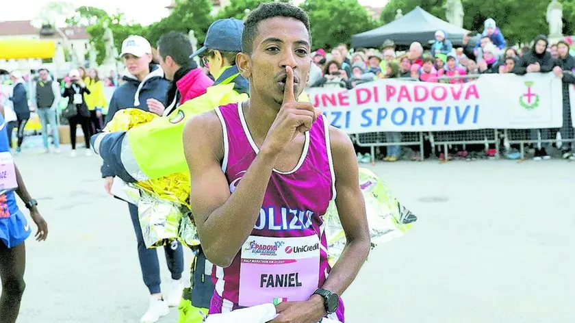 MARIAN - AGENZIA BIANCHI - PADOVA - MARATONA DEL SANTO 2019. SECONDO CLASSIFICATO FIAMME ORO MEZZA MARATONA