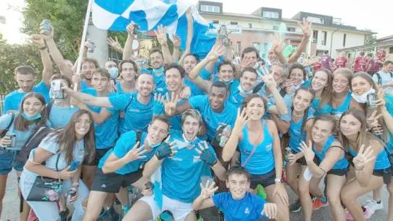 Gli azzurri festeggiano la vittoria