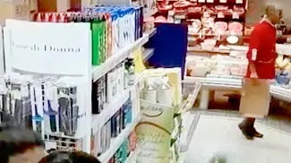 DeMarchi Castelfranco fermi immagini furti al supermercato Maxi