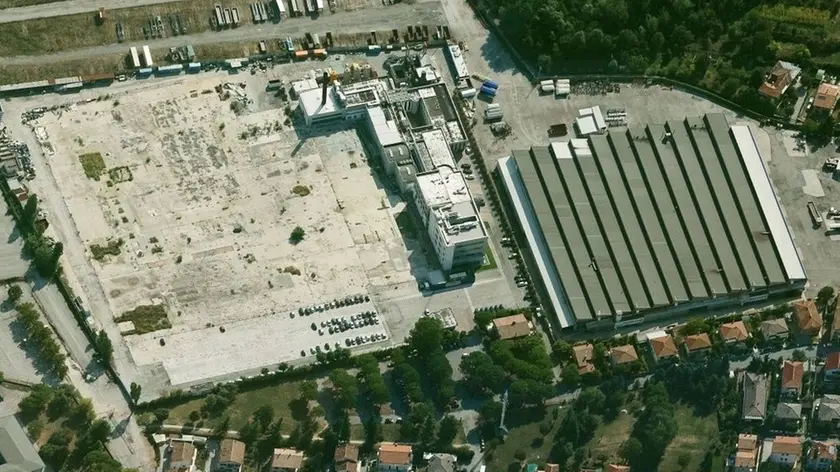L'area De' Longhi con il piazzale dove c'era lo stabilimento incendiato nel 2007