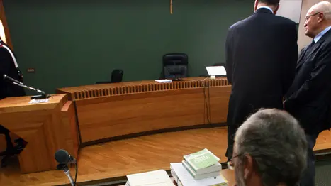 01/10/2012 Napoli,aula di Tribunale