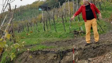 La frana di 300 mila metri cubi a Santo Stefano