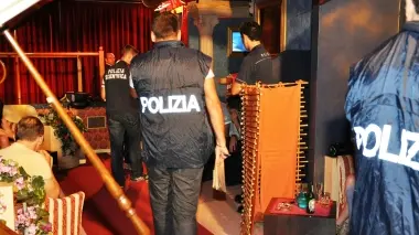L’irruzione dei carabinieri nel locale di lap dance a San Fior