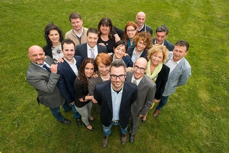 Della Pietra e il suo gruppo