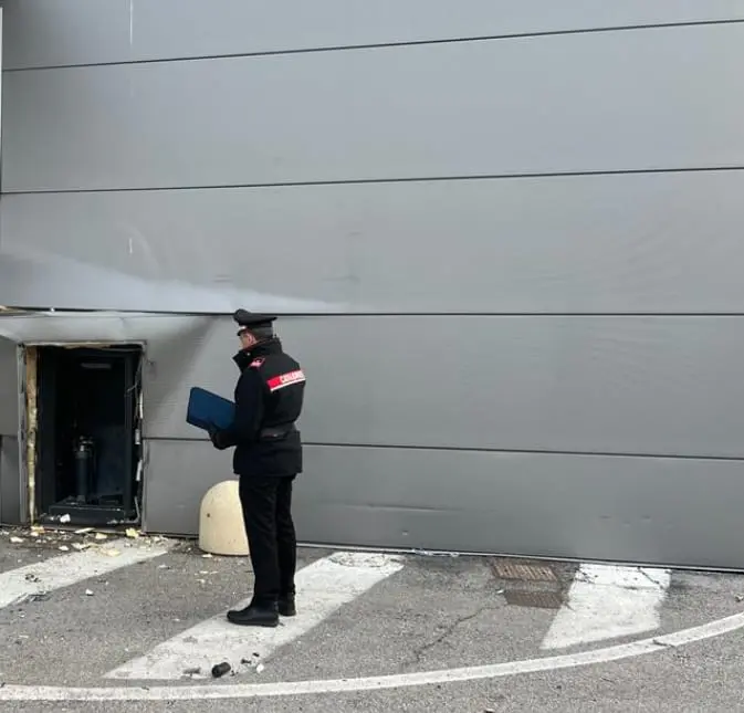 Il sopralluogo al supermercato Mega