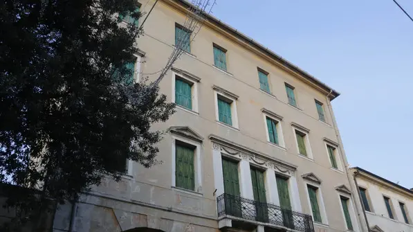 de wolanski agenzia fotofilm treviso palazzo ancilotto borgo cavour