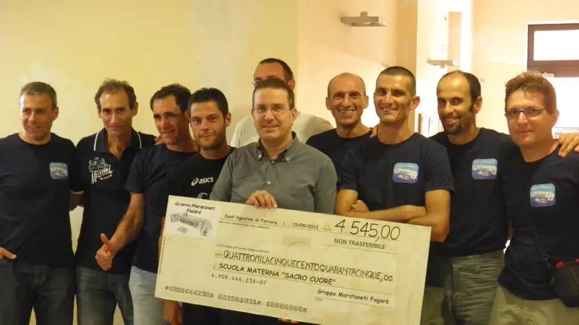 La consegna dell'assegno