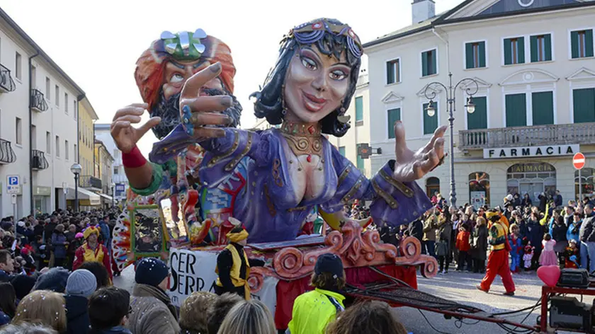 Borghesi Montebelluna sfilata di carnevale