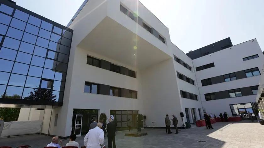 Agostini agenzia foto film Treviso inaugurazione nuova ala ospedale san camillo