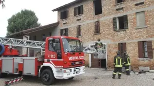 L’intervento dei vigili del fuoco ieri mattina all’azienda agricola «Le Vigne di San Giacomo»