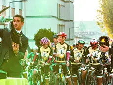 Si sciabola alla partenza di una delle edizioni precedenti della Prosecco Cycling